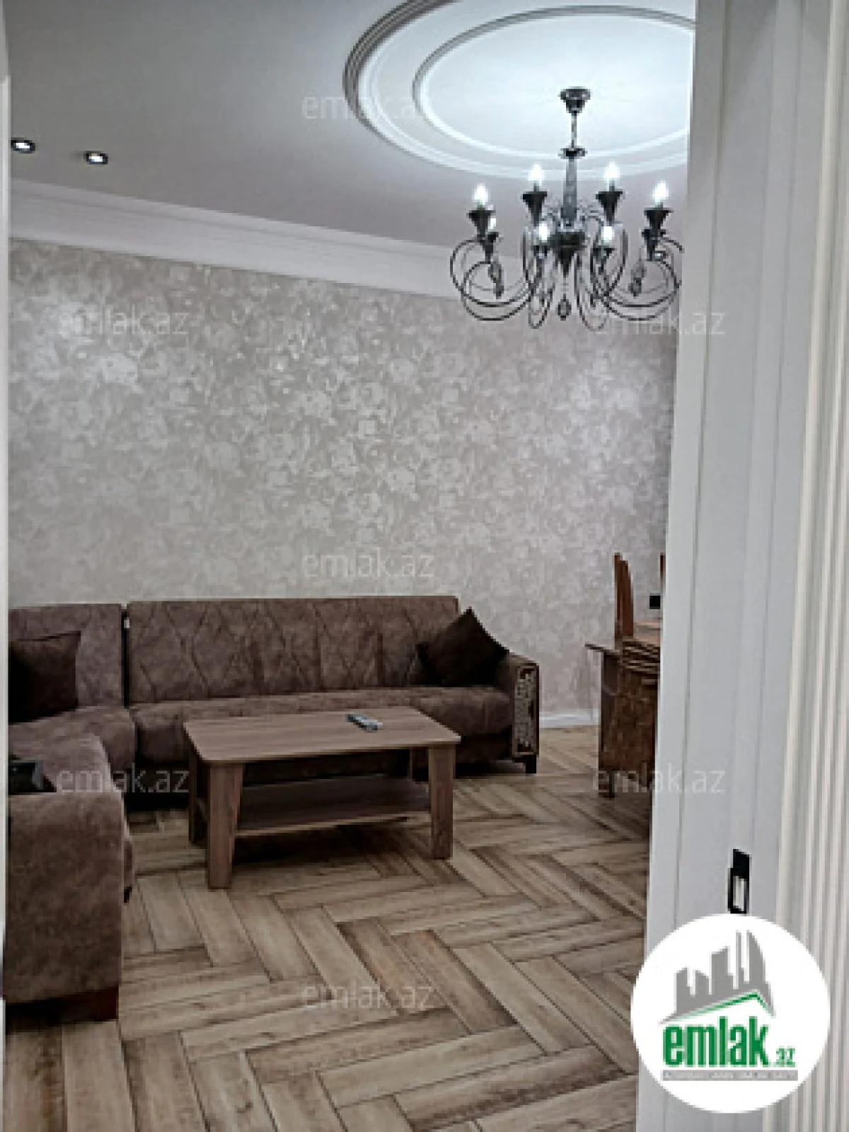 Satılır 4 otaqlı həyət evi 143 m²