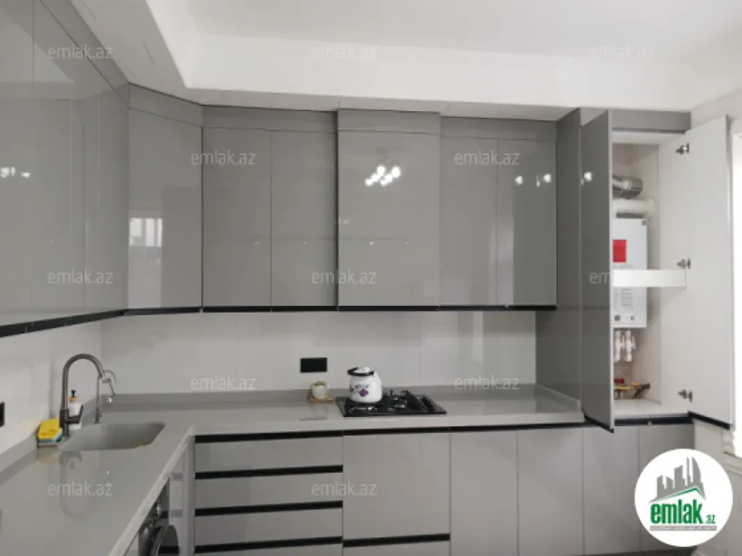 Satılır 4 otaqlı həyət evi 143 m²
