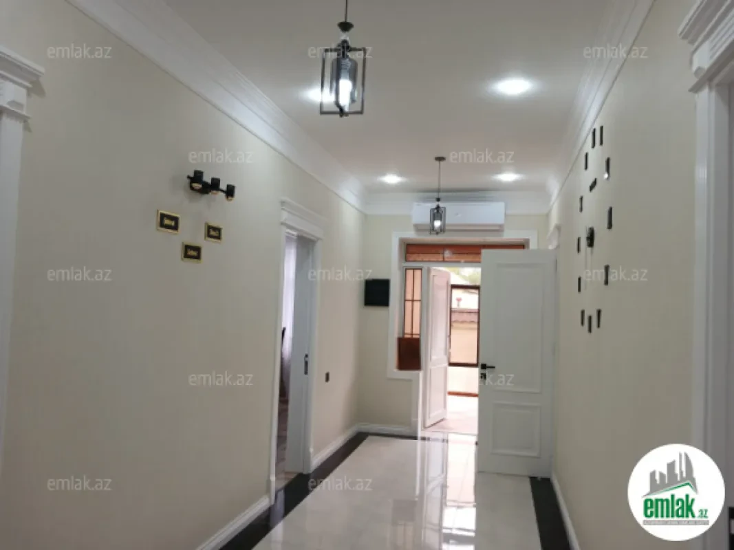 Satılır 4 otaqlı həyət evi 143 m²