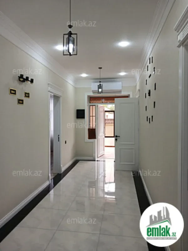 Satılır 4 otaqlı həyət evi 143 m²