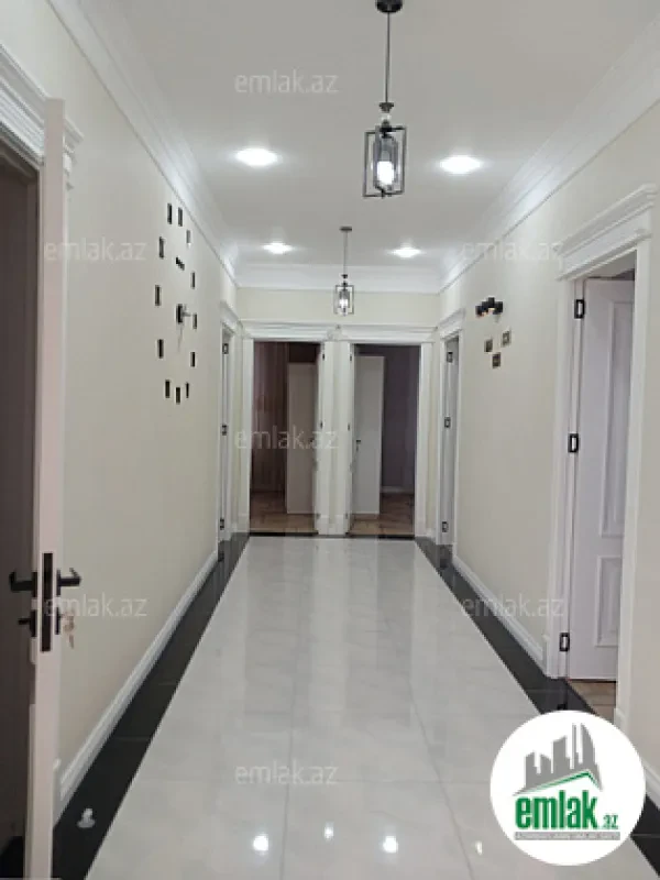 Satılır 4 otaqlı həyət evi 143 m²