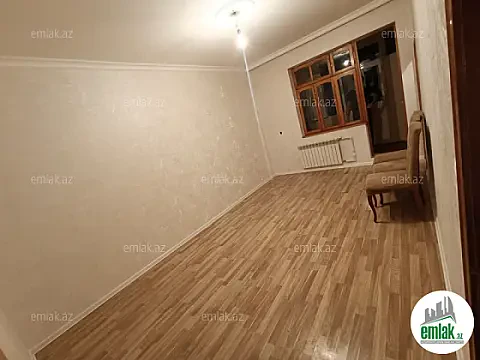 Satılır 3 otaqlı köhnə tikili 70 m²