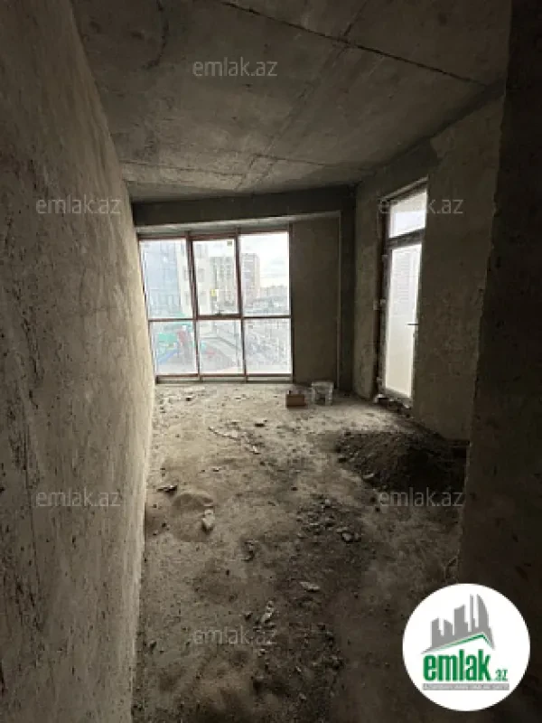 Satılır 4 otaqlı yeni tikili 200 m²