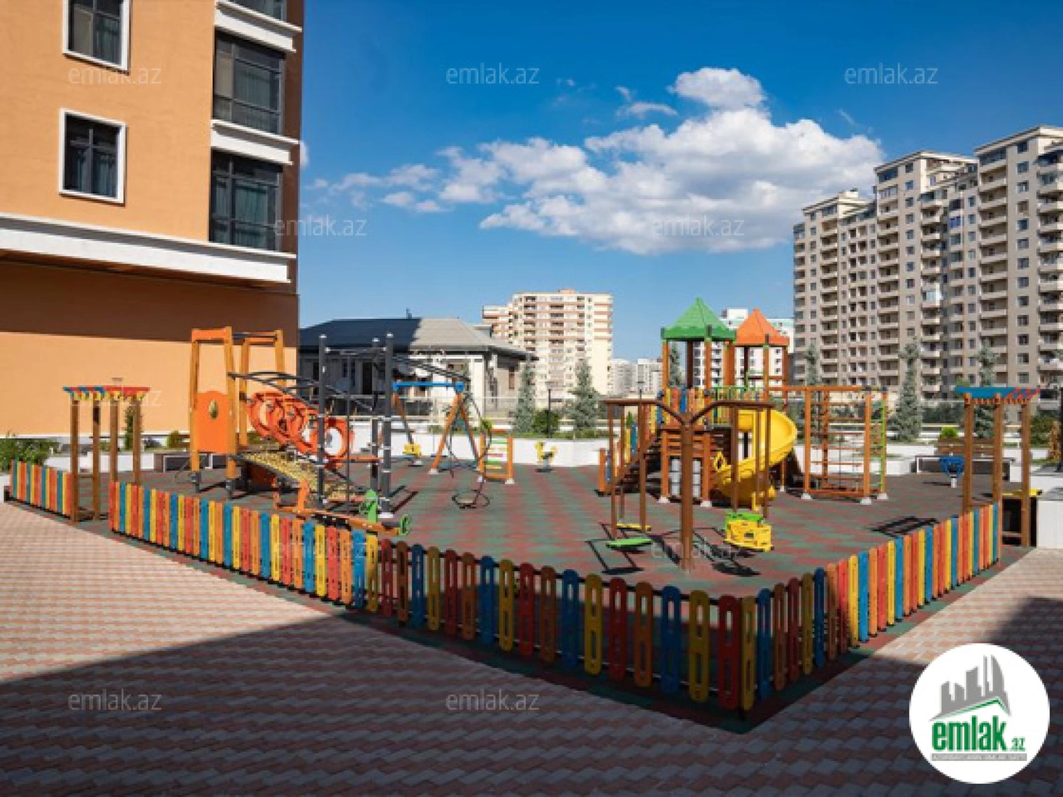 Satılır 3 otaqlı yeni tikili 130 m²