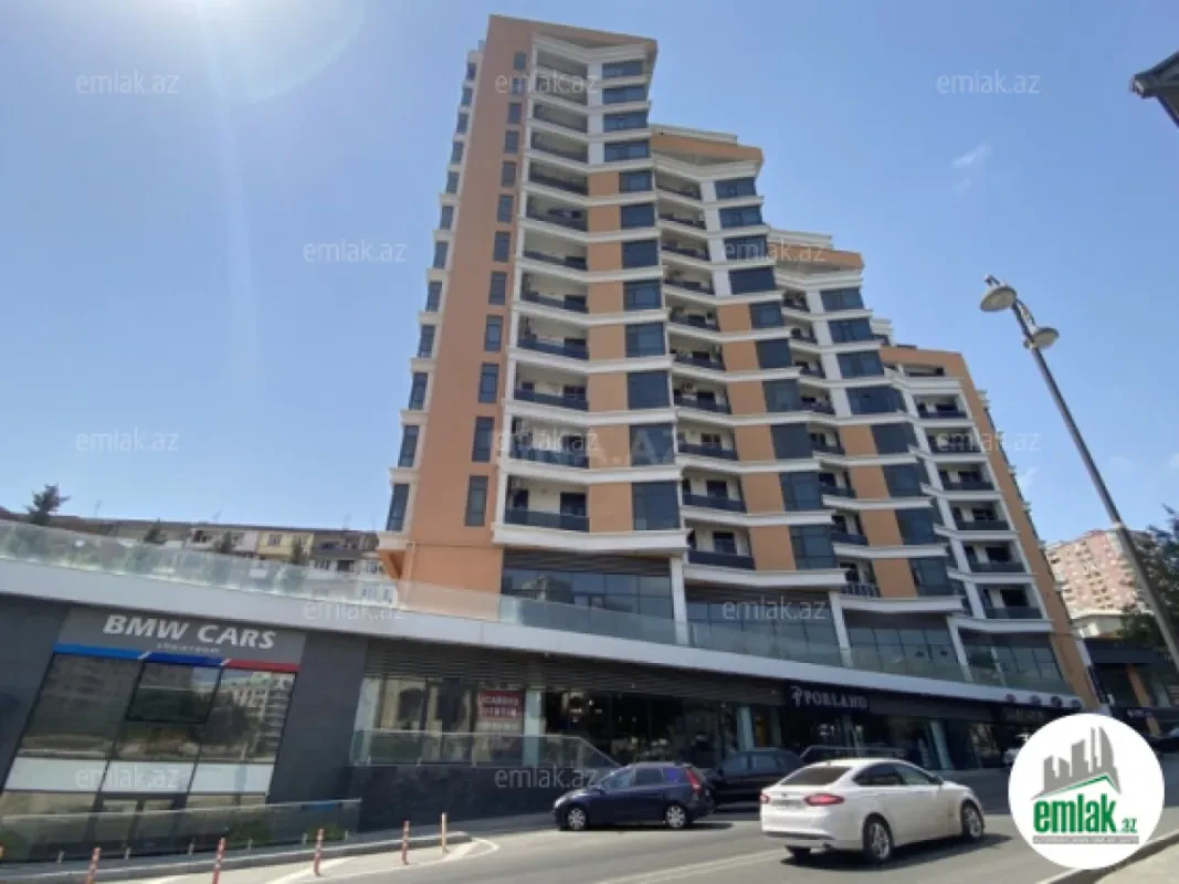 Satılır 3 otaqlı yeni tikili 130 m²