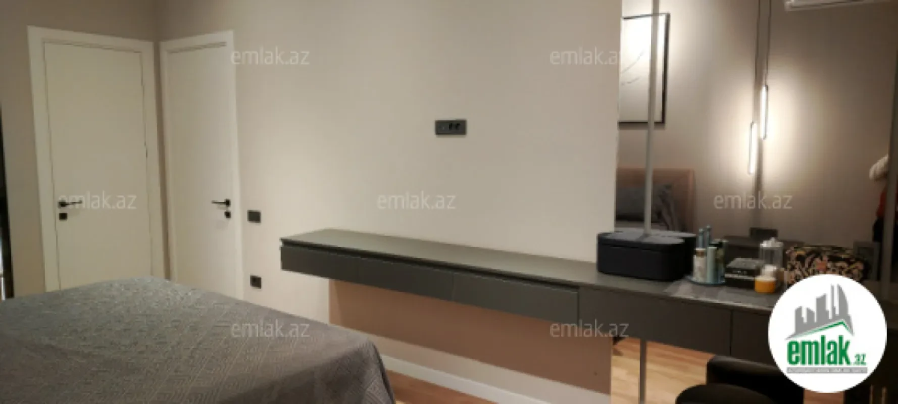 Satılır 3 otaqlı yeni tikili 130 m²