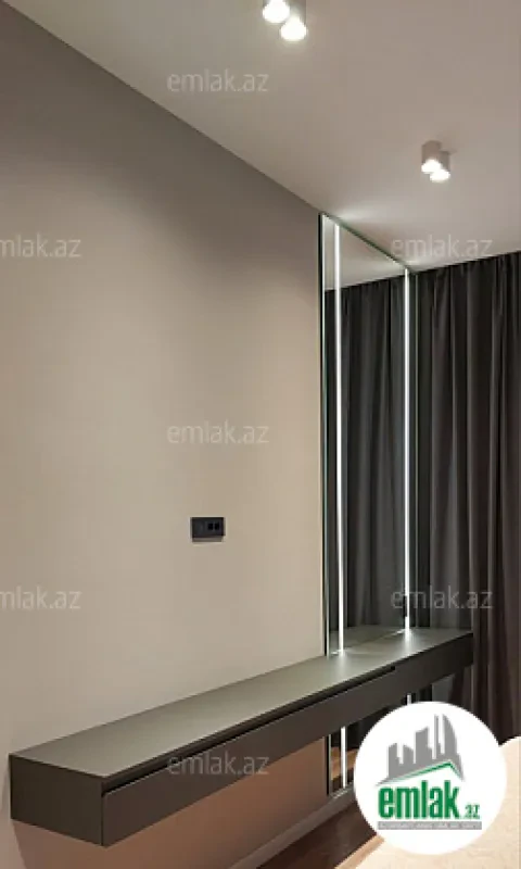 Satılır 3 otaqlı yeni tikili 130 m²