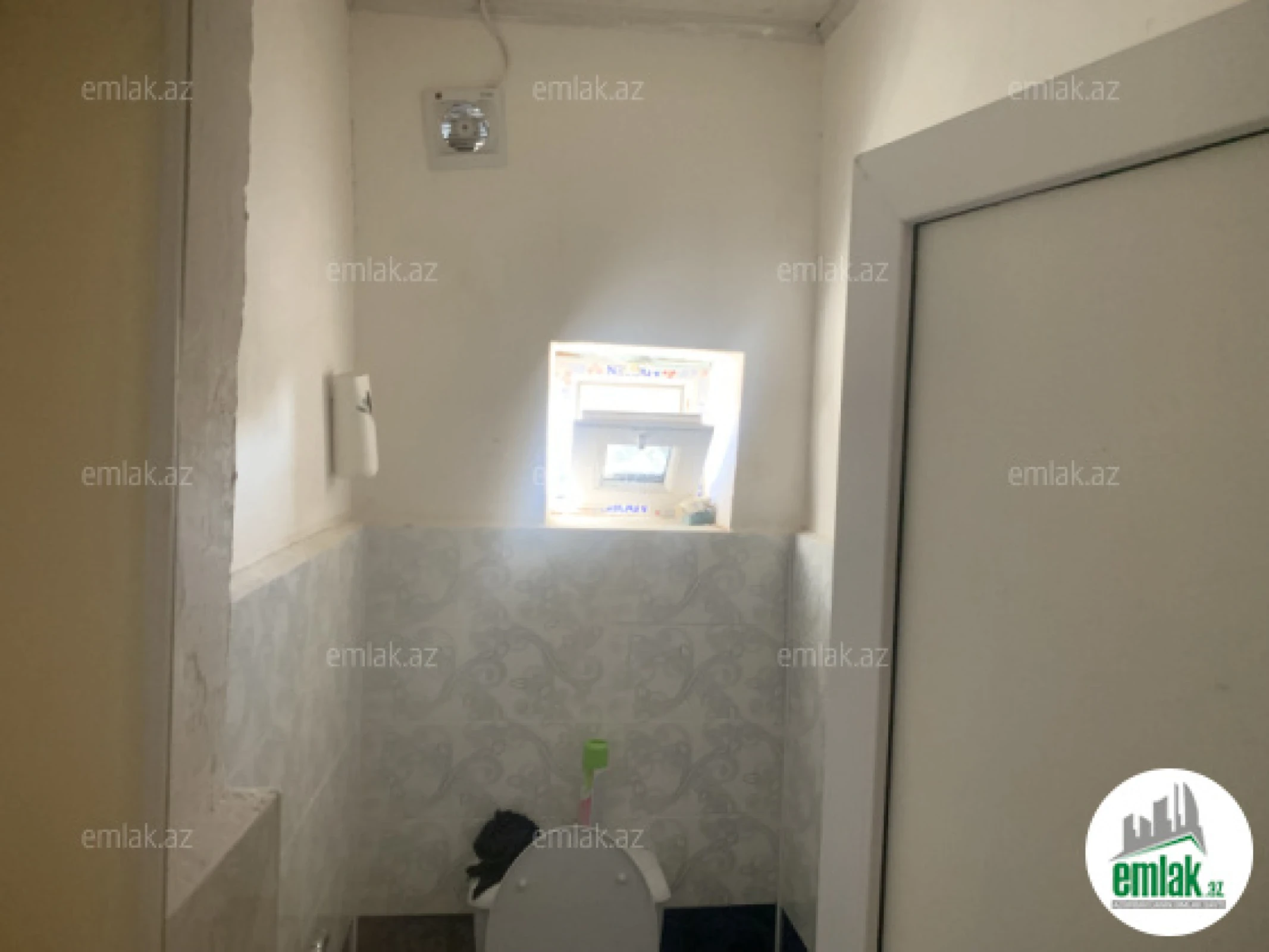 Satılır 4 otaqlı mənzil 110 m²