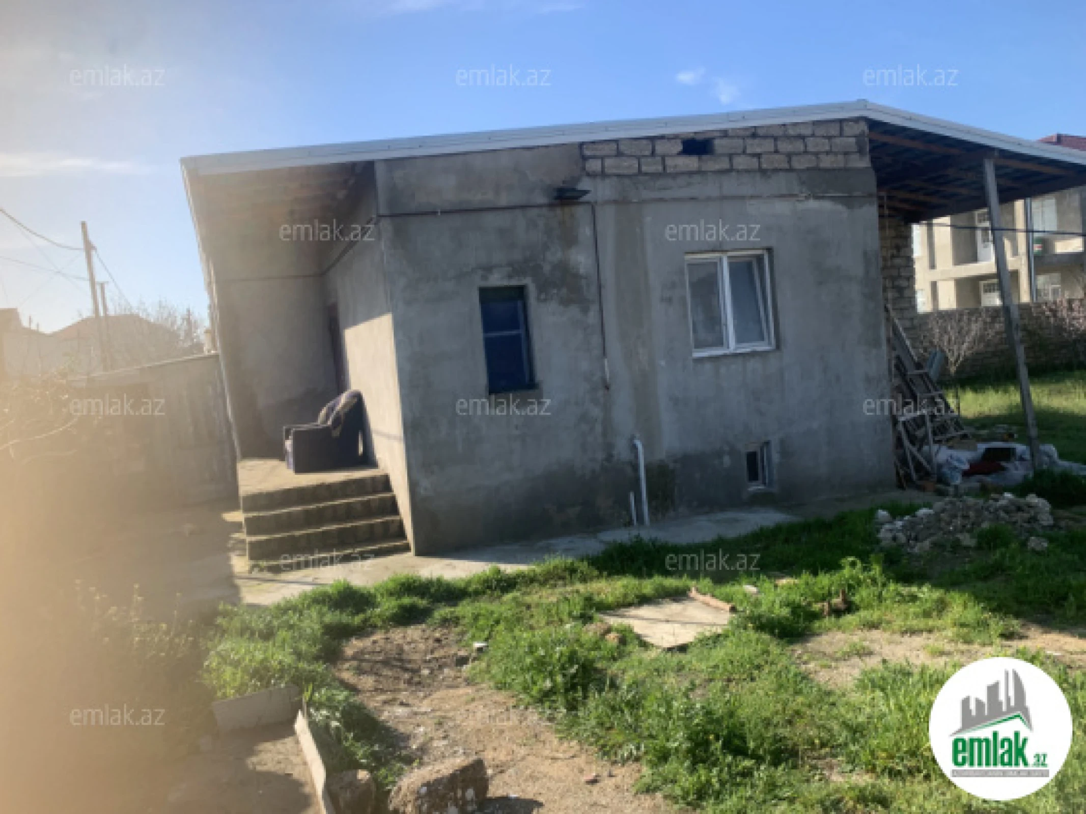 Satılır 4 otaqlı mənzil 110 m²