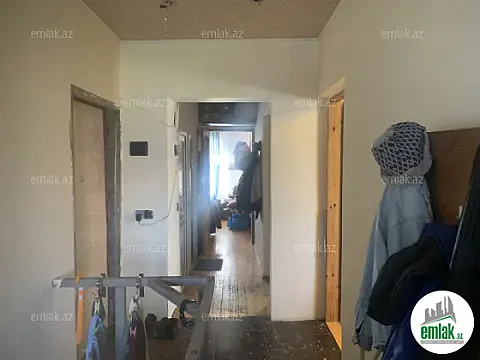 Satılır 4 otaqlı mənzil 110 m²