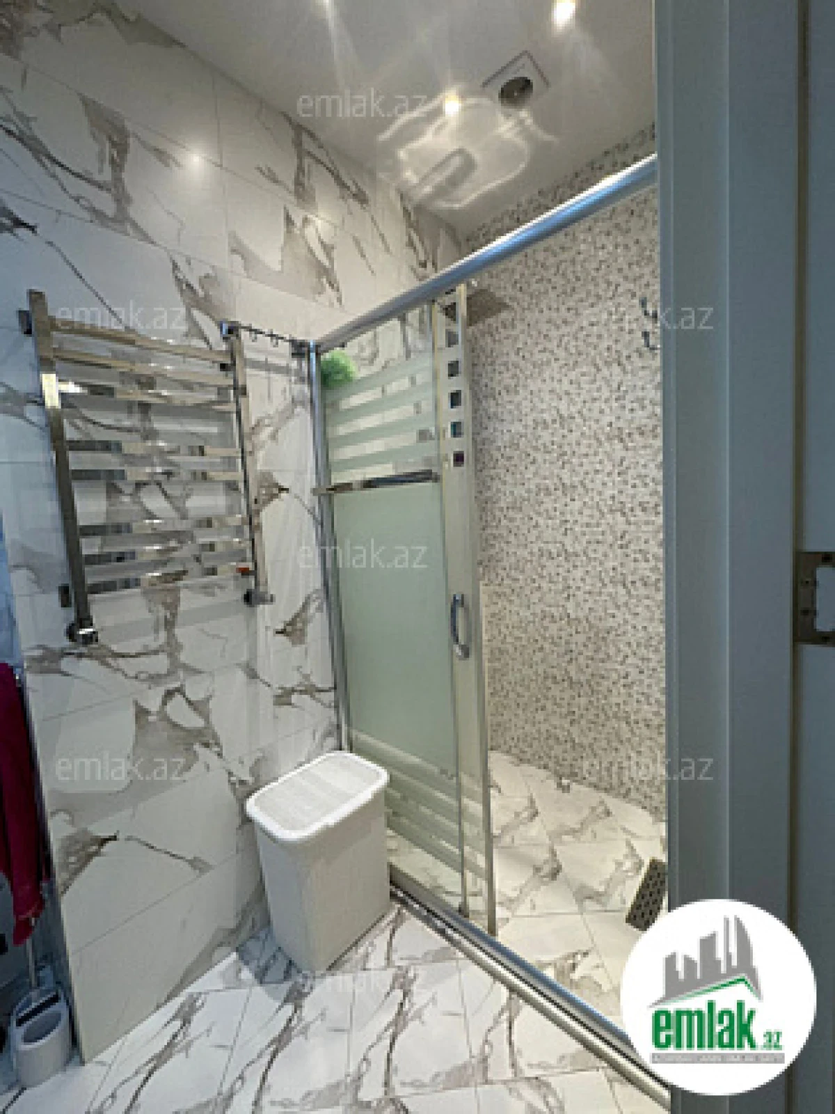 Satılır 3 otaqlı yeni tikili 142 m²