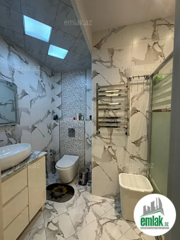 Satılır 3 otaqlı yeni tikili 142 m²