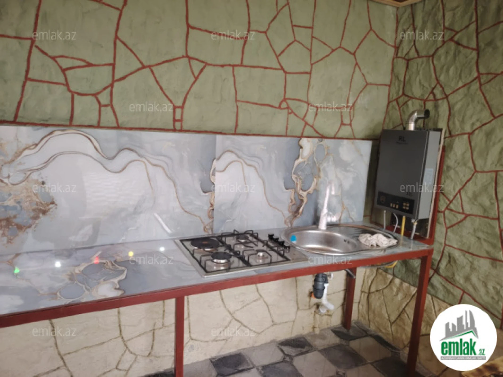 Satılır 3 otaqlı həyət evi 100 m²