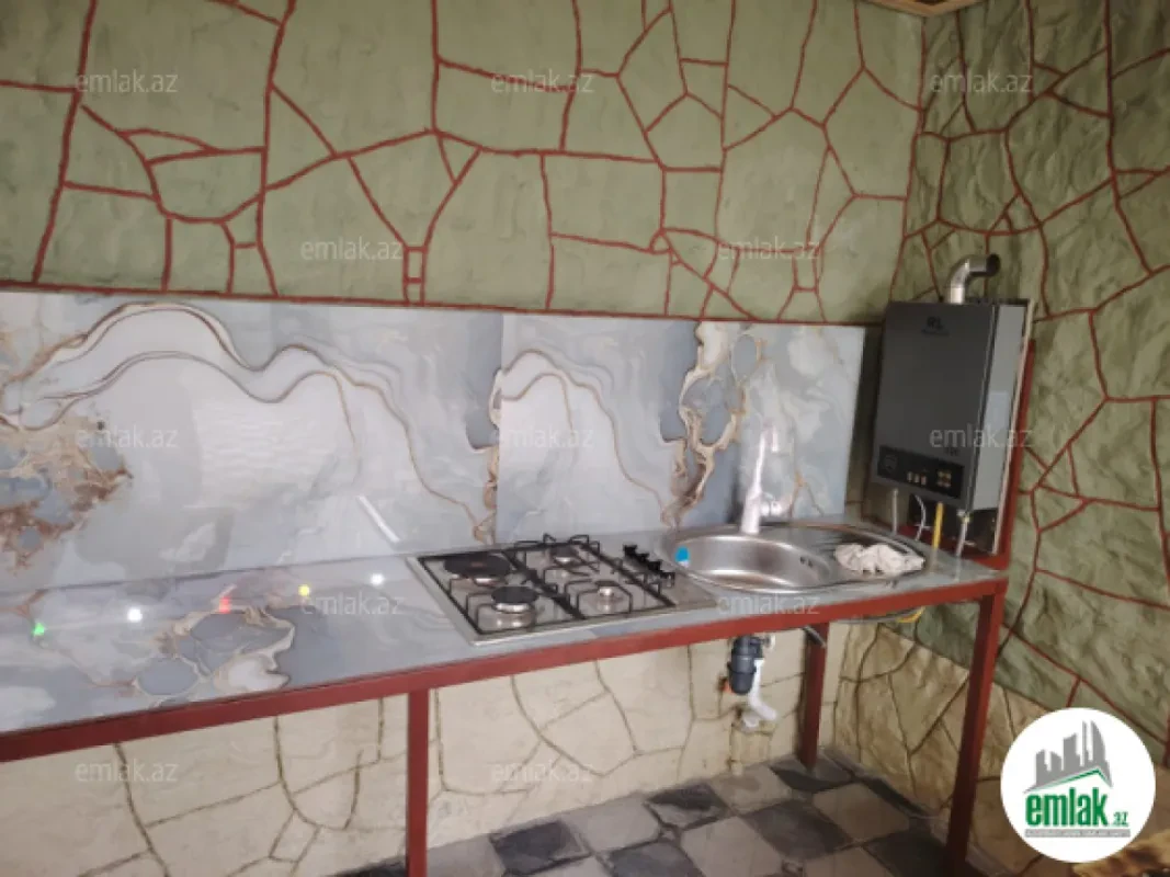 Satılır 3 otaqlı həyət evi 100 m²