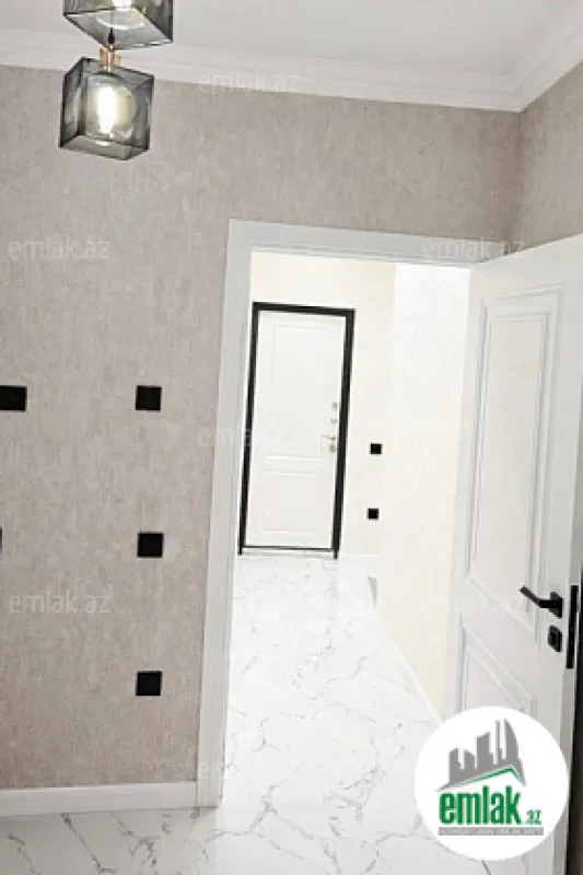 Satılır 2 otaqlı köhnə tikili 70 m²