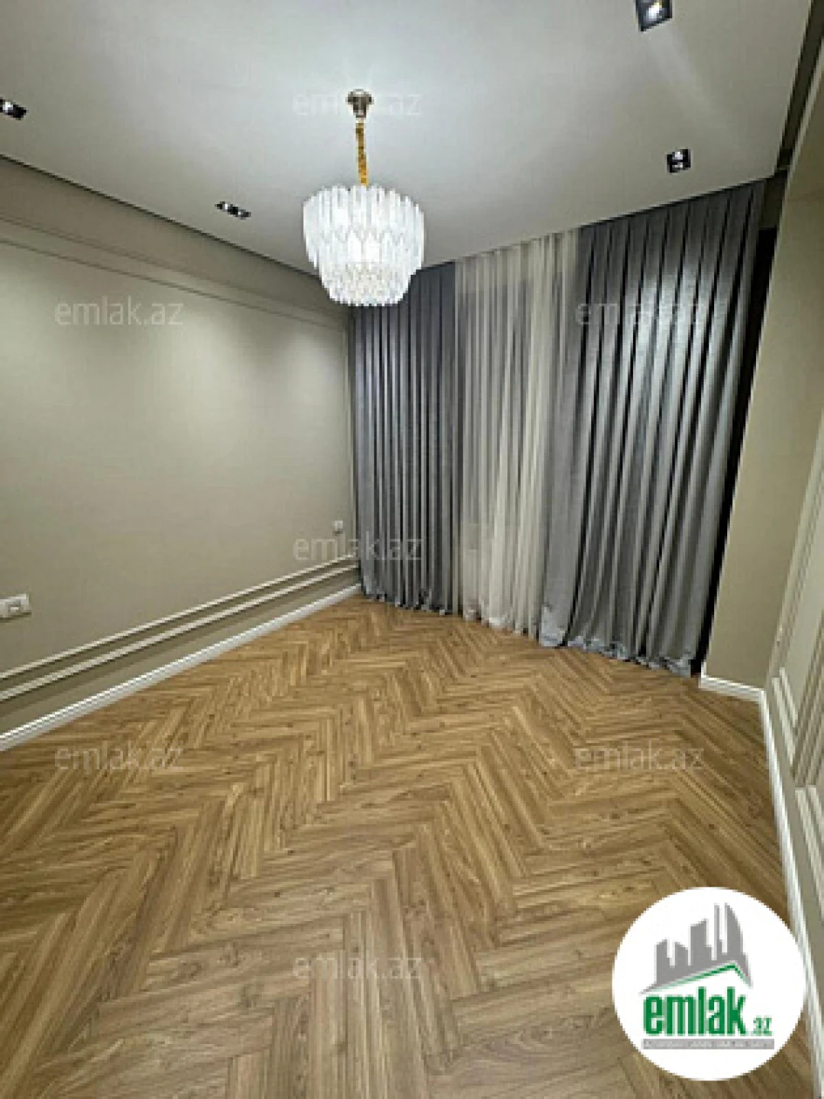 Satılır 2 otaqlı yeni tikili 80 m²