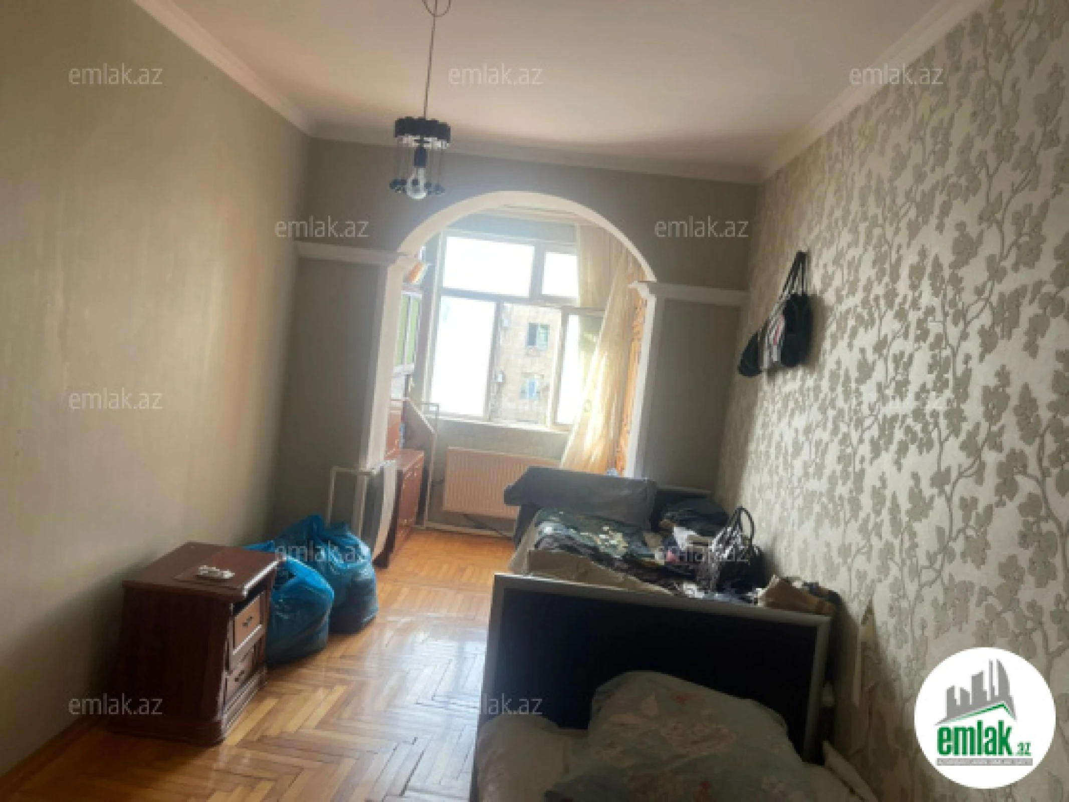 Satılır 3 otaqlı köhnə tikili 75 m²