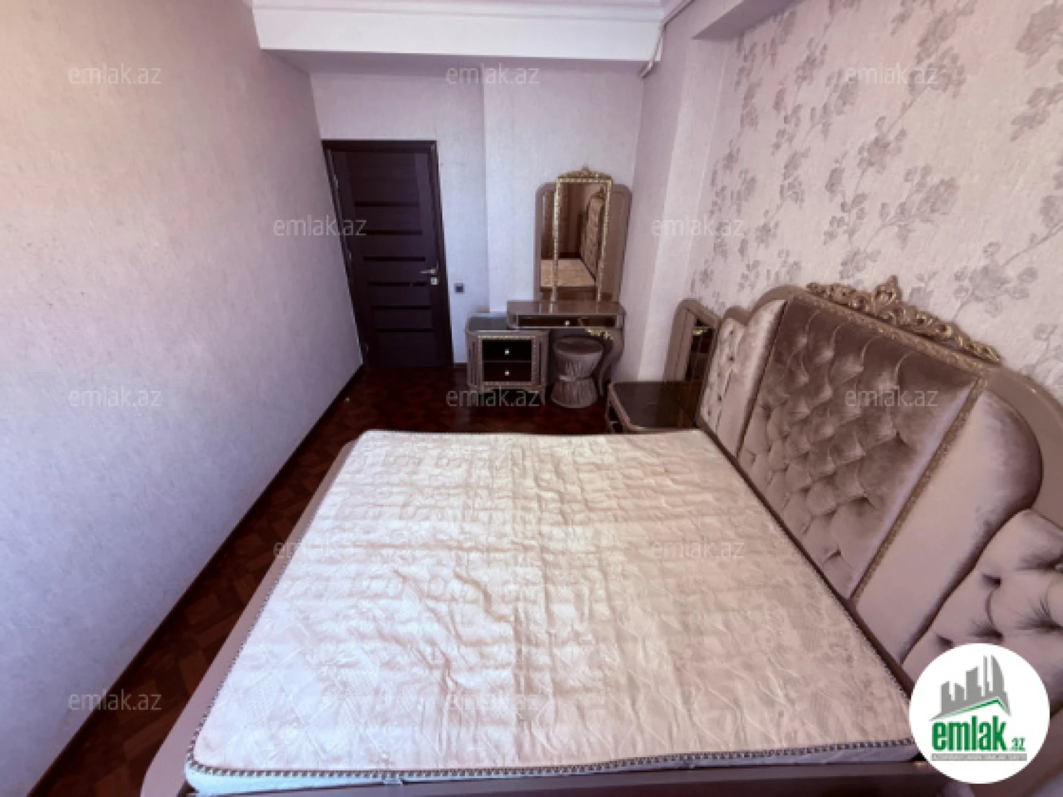 Satılır 2 otaqlı yeni tikili 73 m²