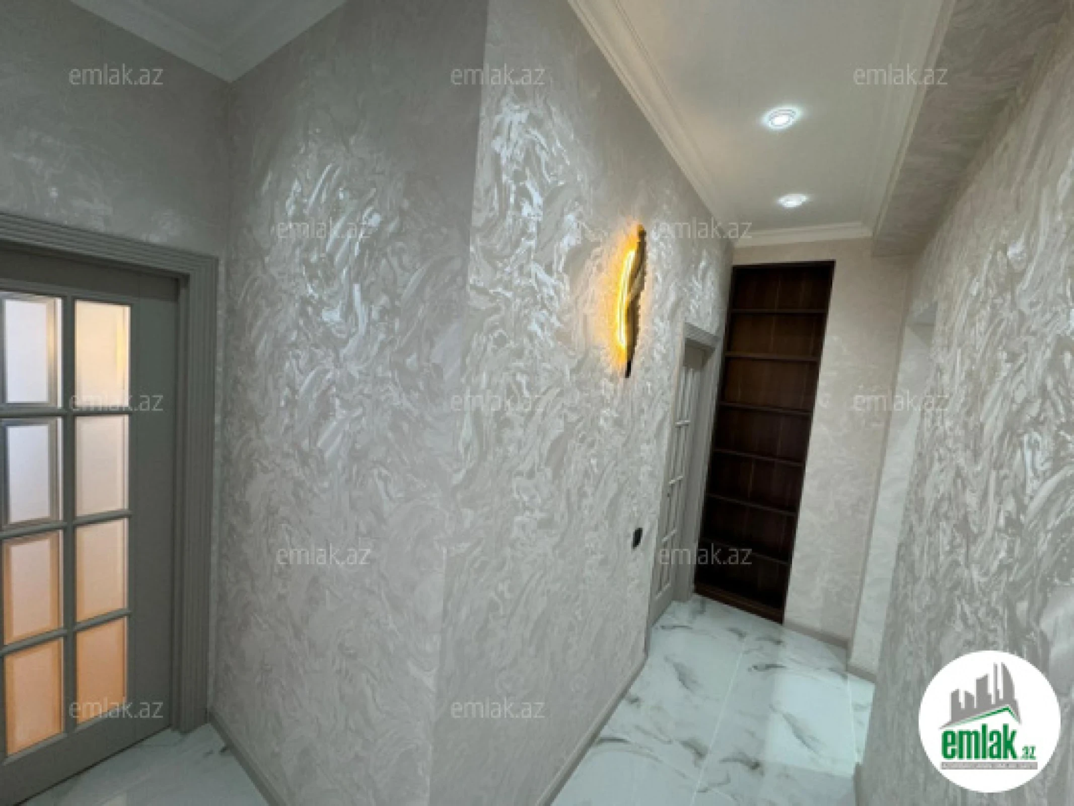 Satılır 3 otaqlı yeni tikili 92 m²