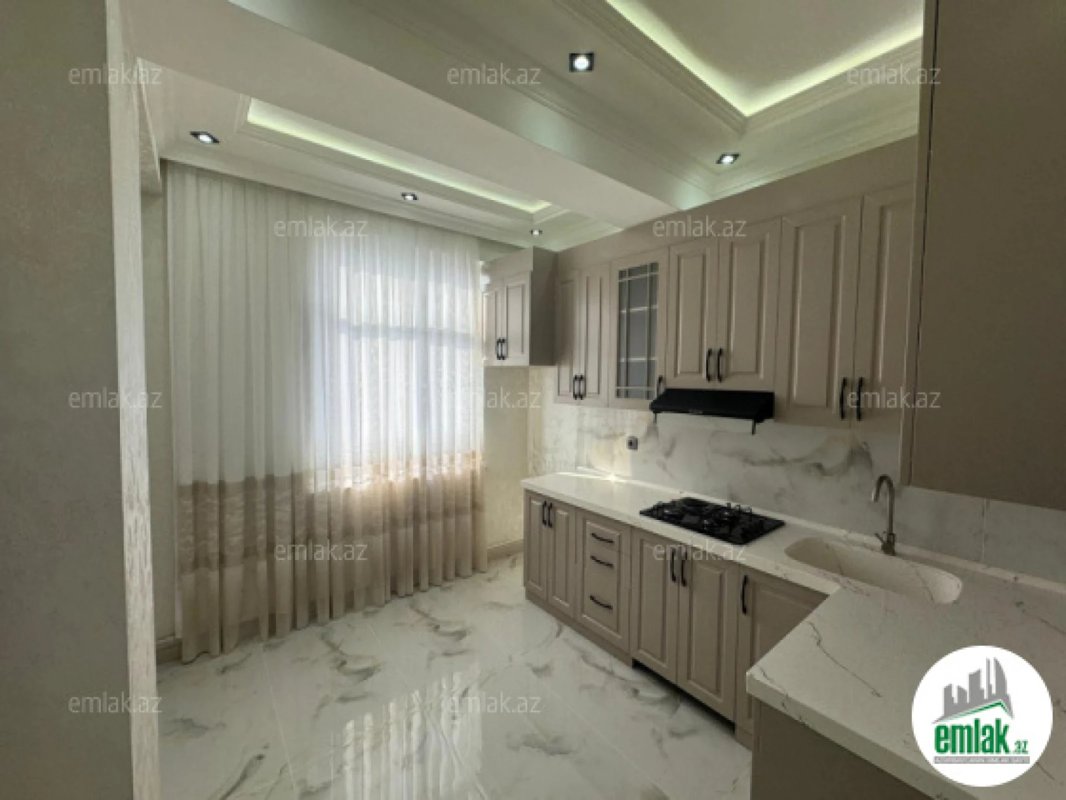 Satılır 3 otaqlı yeni tikili 92 m²