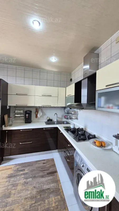 Satılır 6 otaqlı yeni tikili 220 m²
