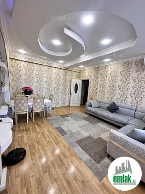 Satılır 3 otaqlı yeni tikili 80 m²