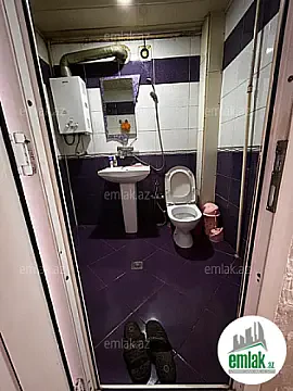 Satılır 1 otaqlı köhnə tikili 32 m²
