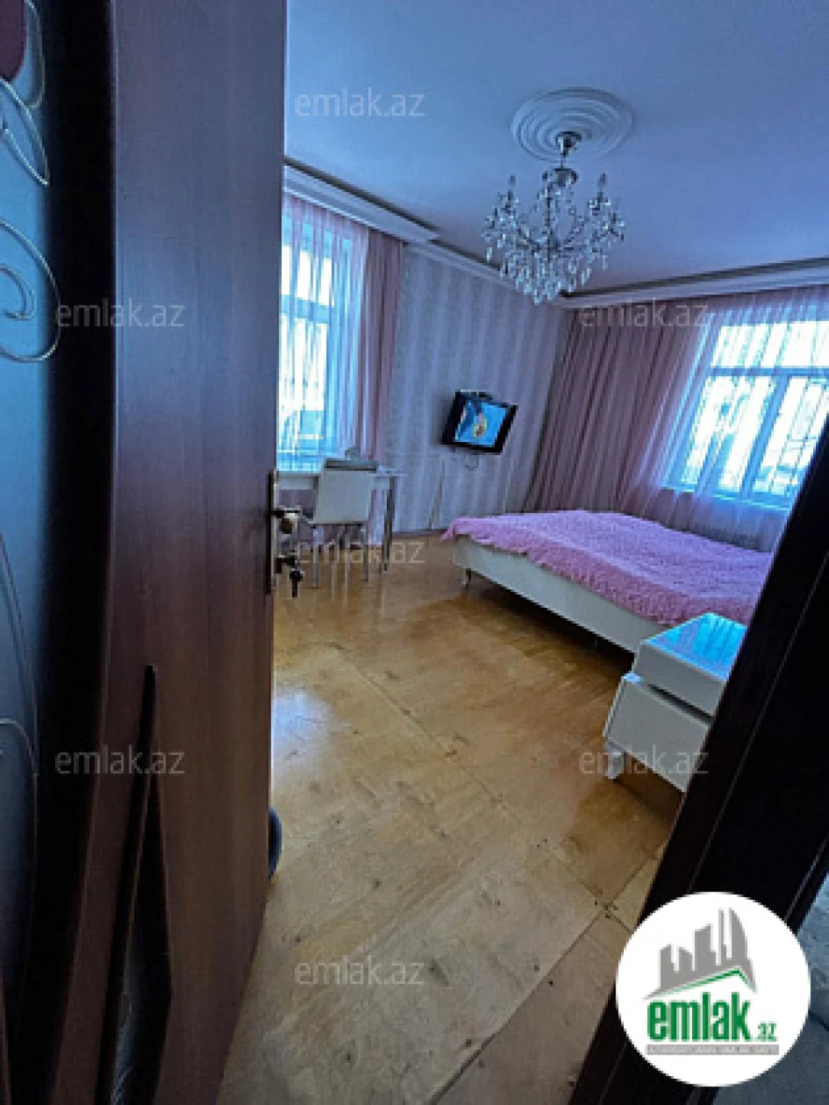 Satılır 1 otaqlı köhnə tikili 32 m²