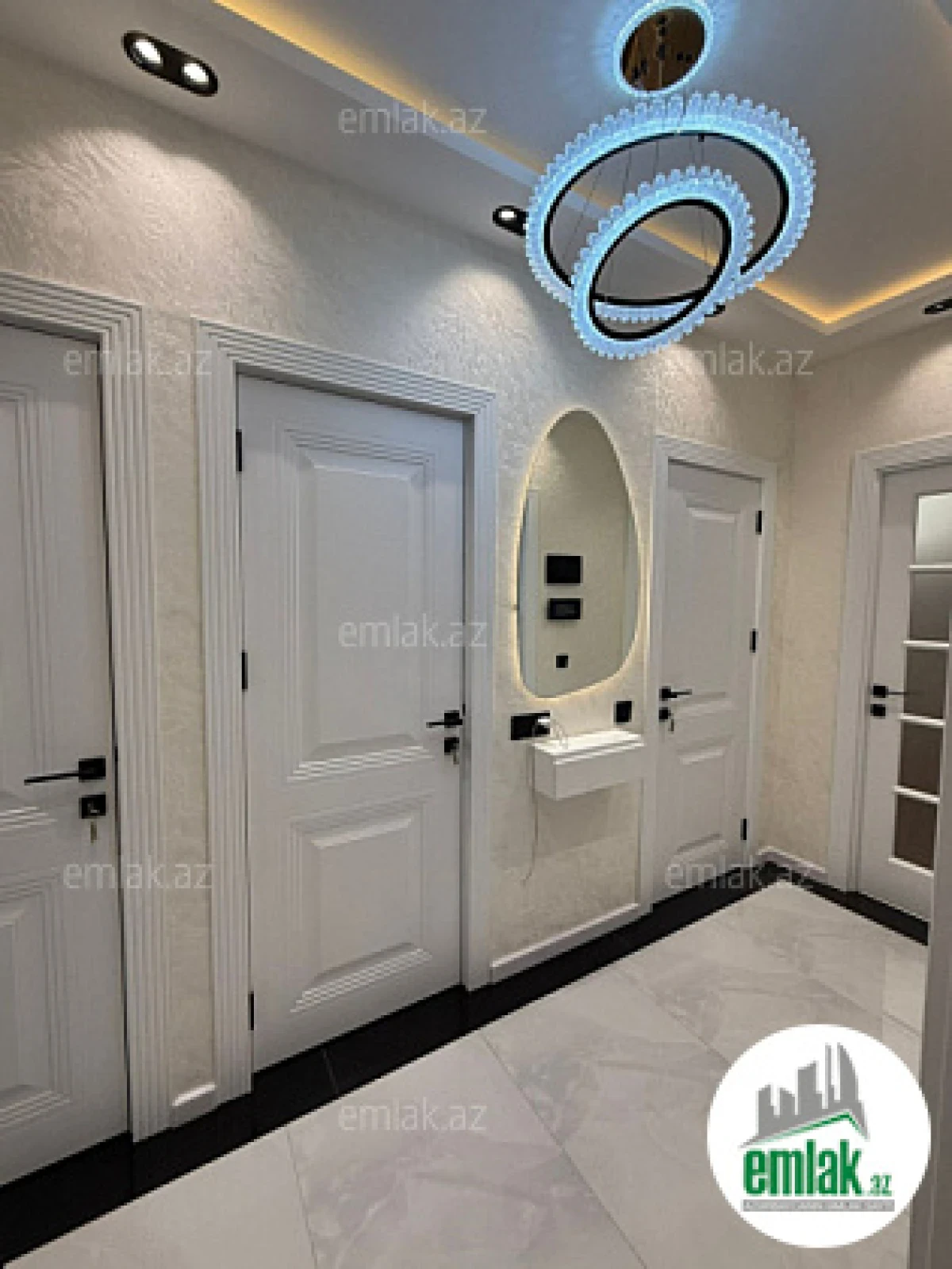 Satılır 3 otaqlı köhnə tikili 70 m²