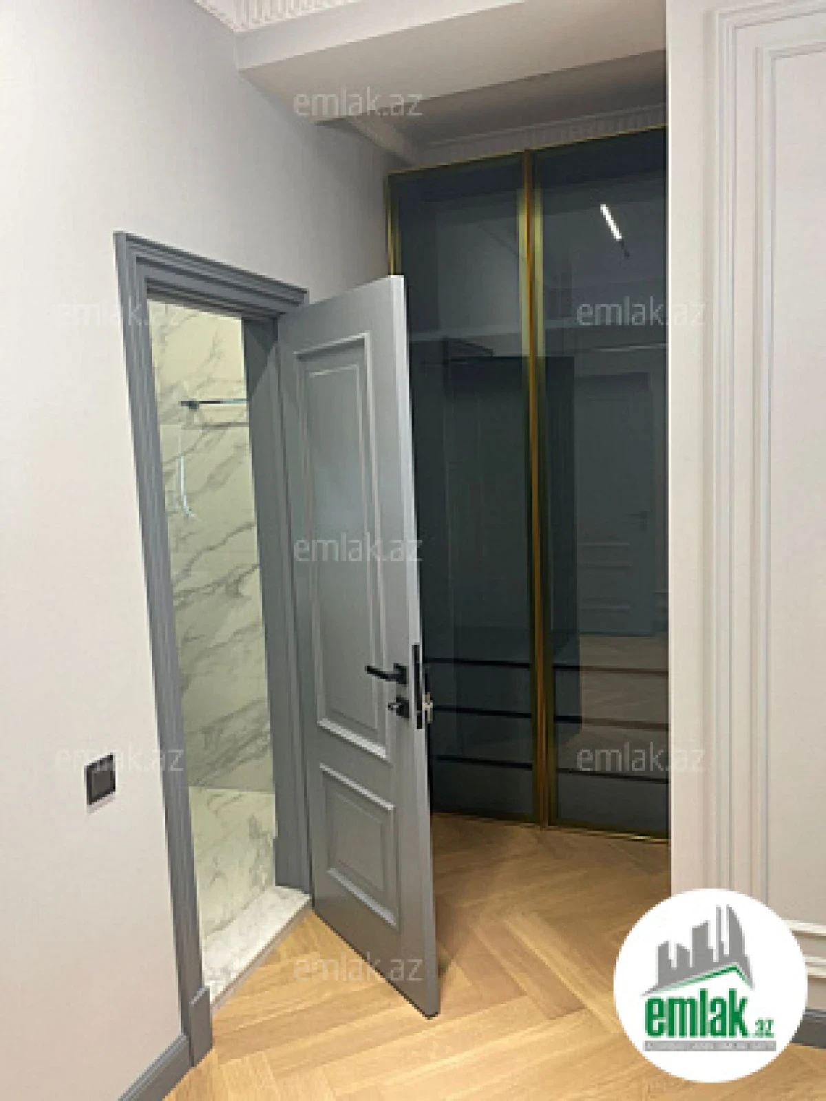 Satılır 2 otaqlı yeni tikili 107 m²
