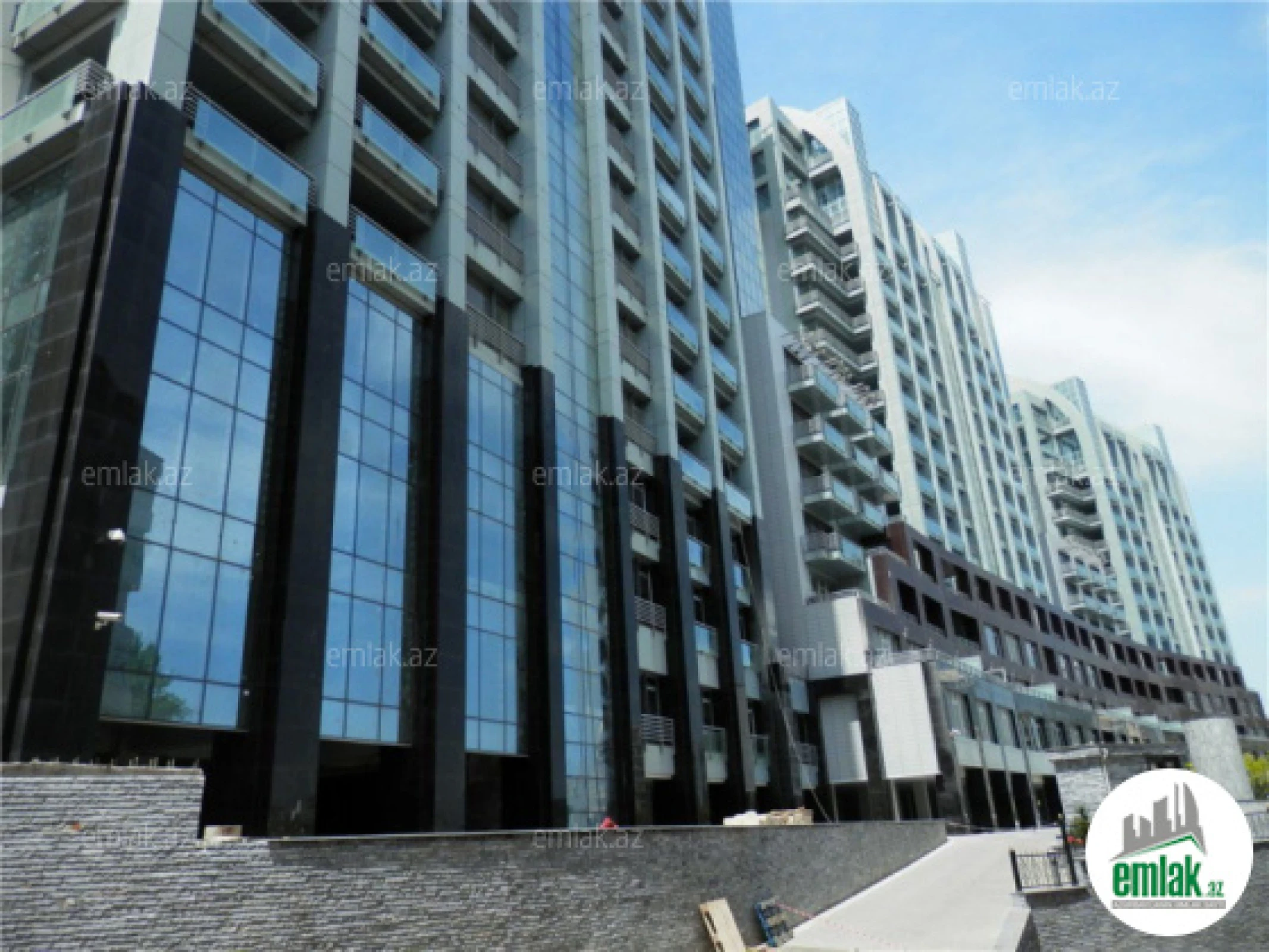 Satılır 2 otaqlı yeni tikili 107 m²