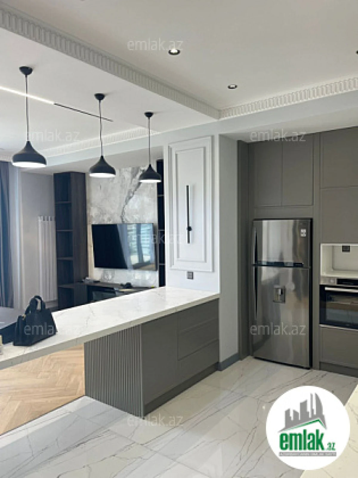 Satılır 2 otaqlı yeni tikili 107 m²