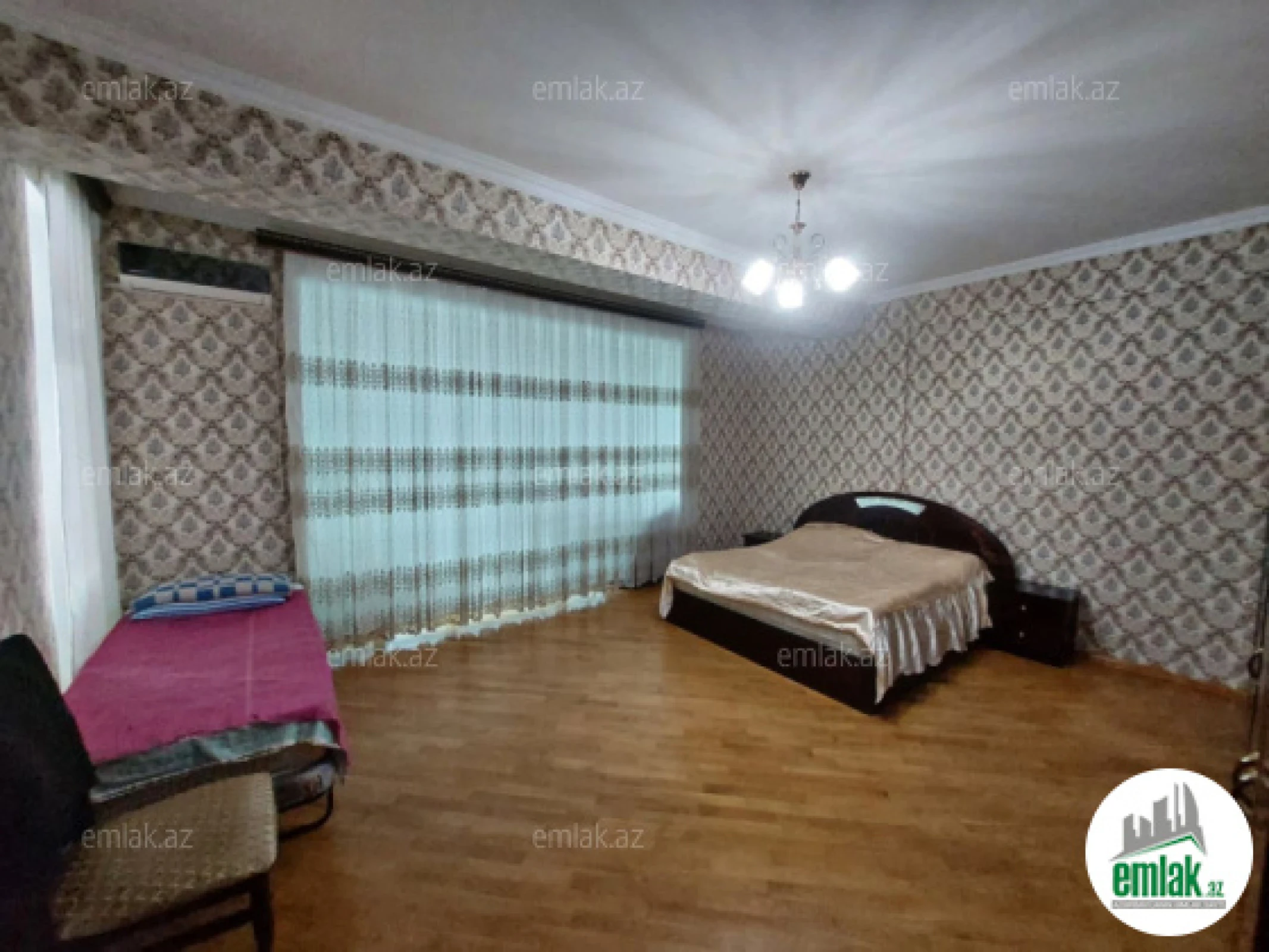 Satılır 3 otaqlı yeni tikili 130 m²