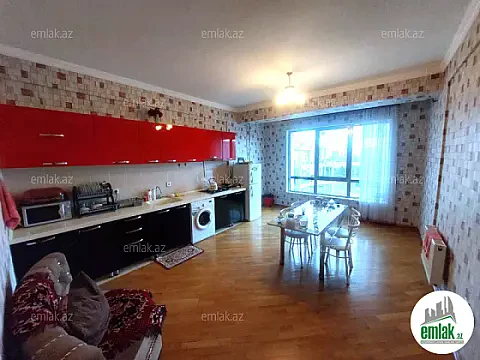 Satılır 3 otaqlı yeni tikili 130 m²
