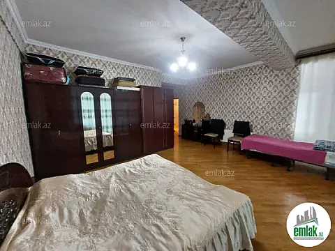 Satılır 3 otaqlı yeni tikili 130 m²