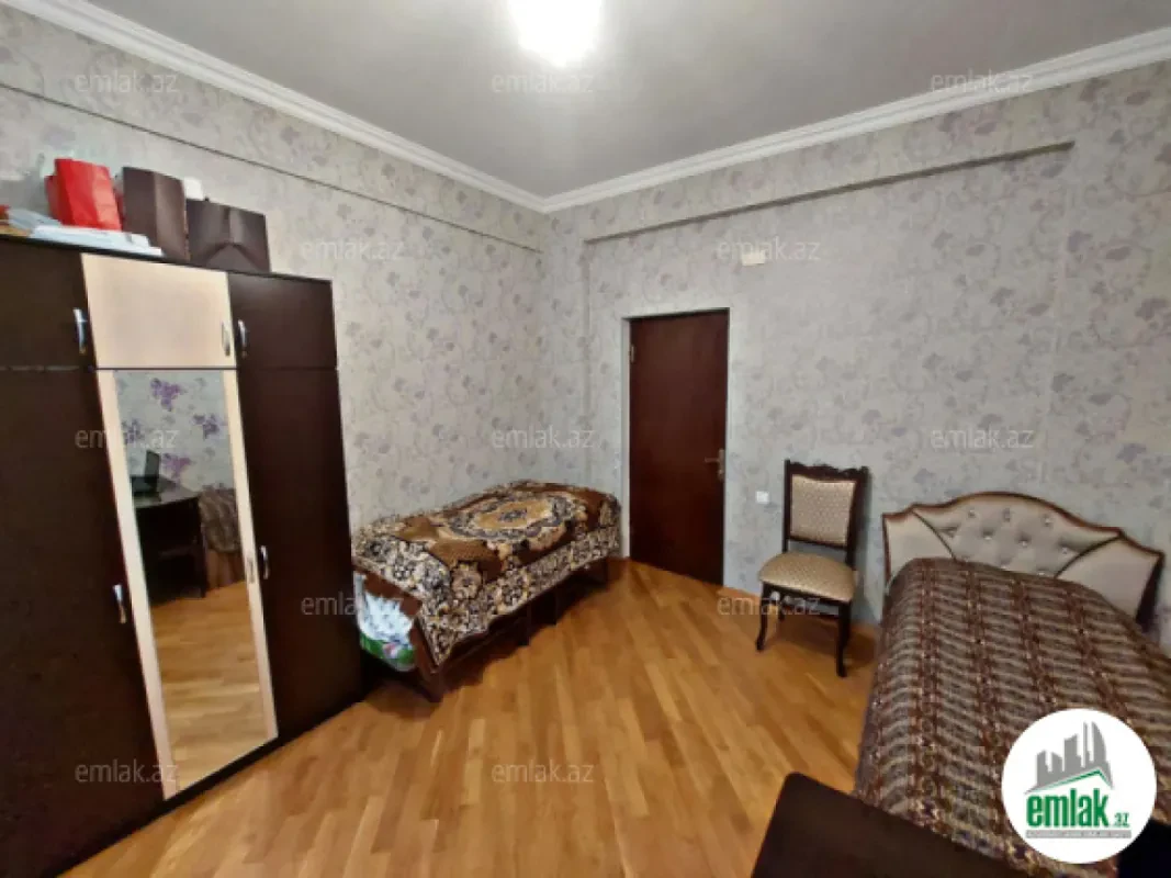 Satılır 3 otaqlı yeni tikili 130 m²