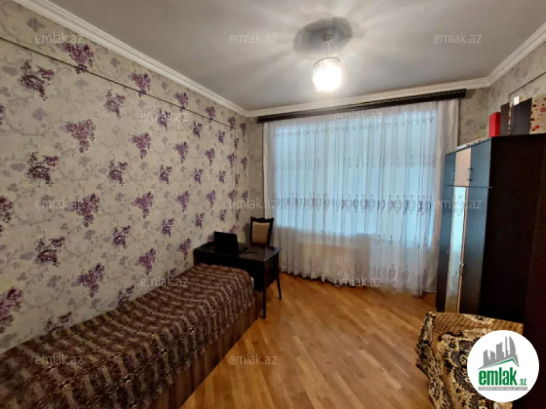 Satılır 3 otaqlı yeni tikili 130 m²