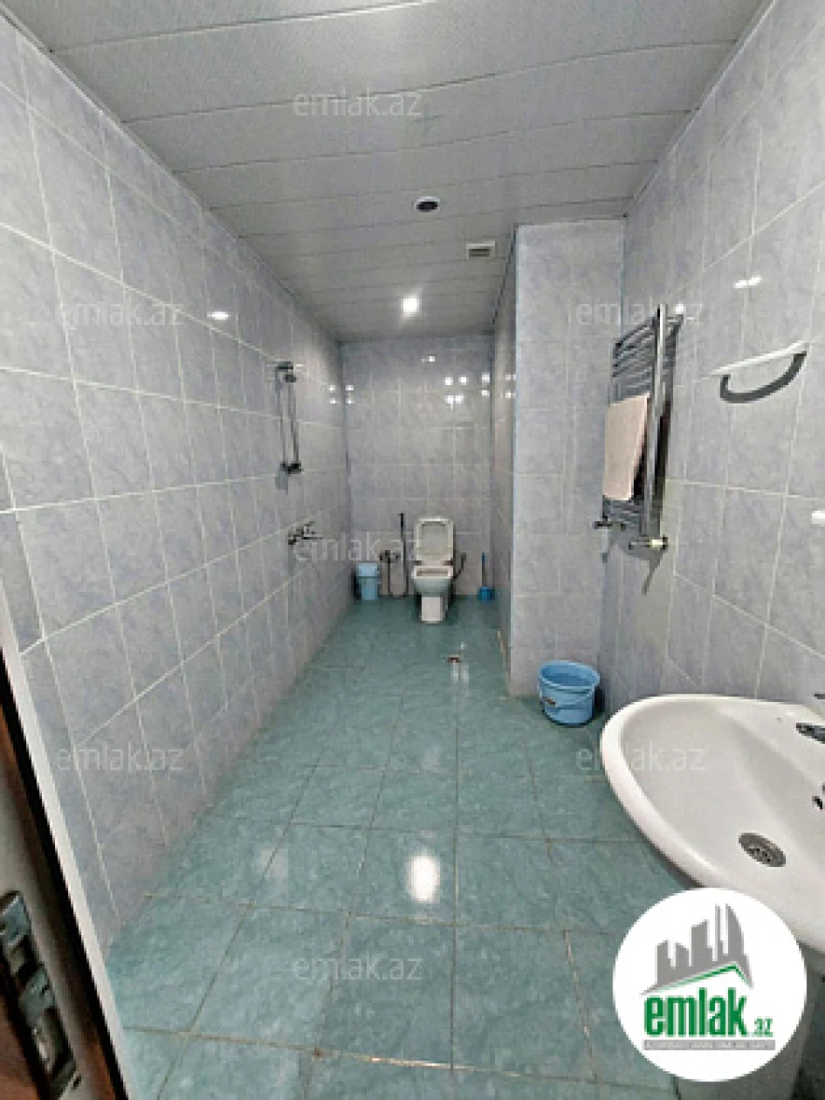 Satılır 3 otaqlı yeni tikili 130 m²