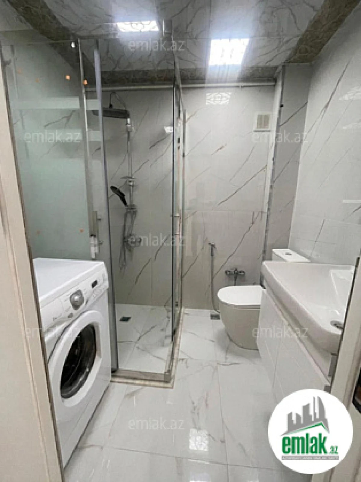 Satılır 2 otaqlı köhnə tikili 50 m²