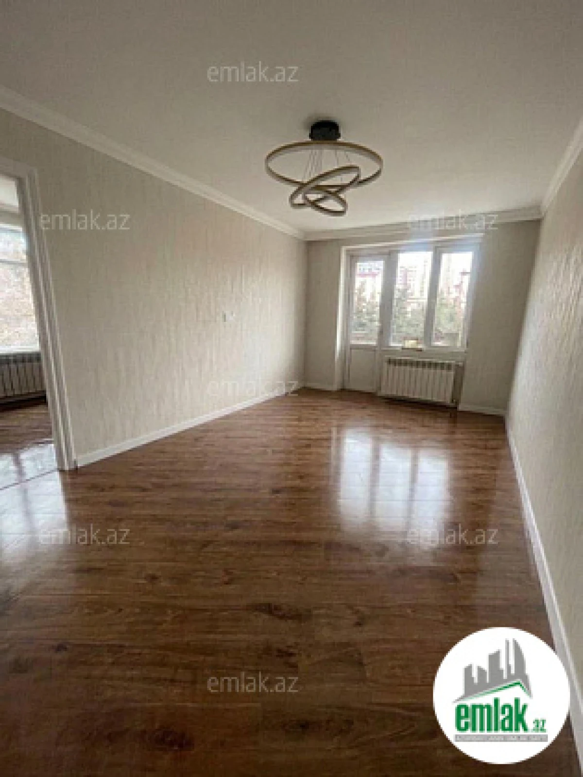 Satılır 2 otaqlı köhnə tikili 50 m²