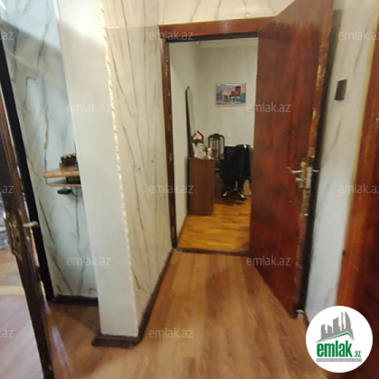 Satılır 3 otaqlı köhnə tikili 85 m²