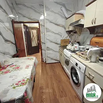 Satılır 3 otaqlı köhnə tikili 85 m²
