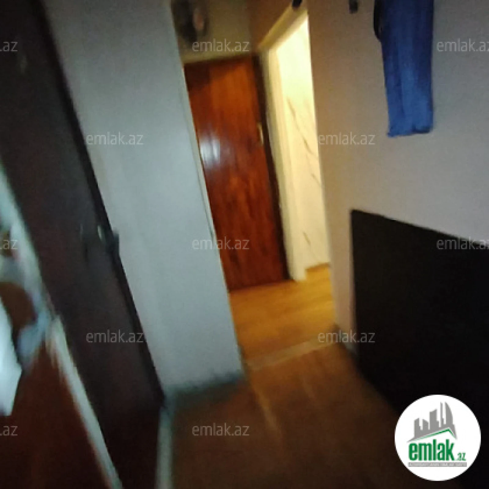 Satılır 3 otaqlı köhnə tikili 85 m²