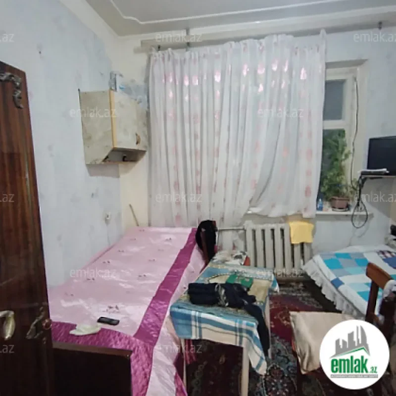 Satılır 3 otaqlı köhnə tikili 85 m²