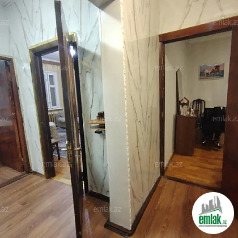 Satılır 3 otaqlı köhnə tikili 85 m²