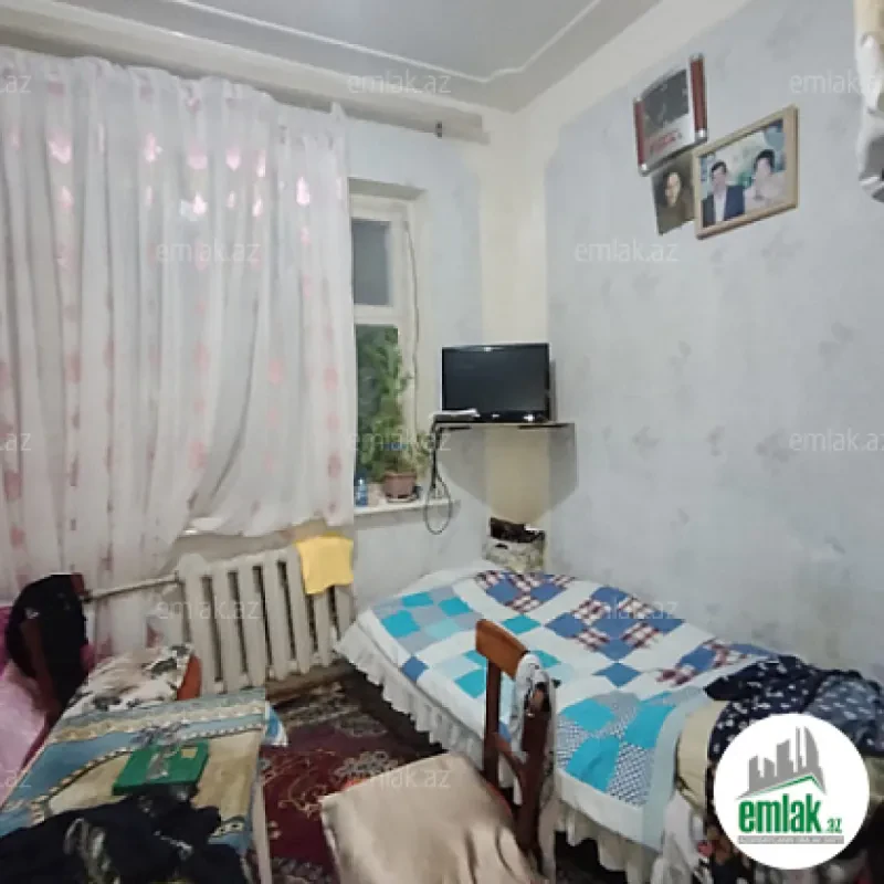 Satılır 3 otaqlı köhnə tikili 85 m²