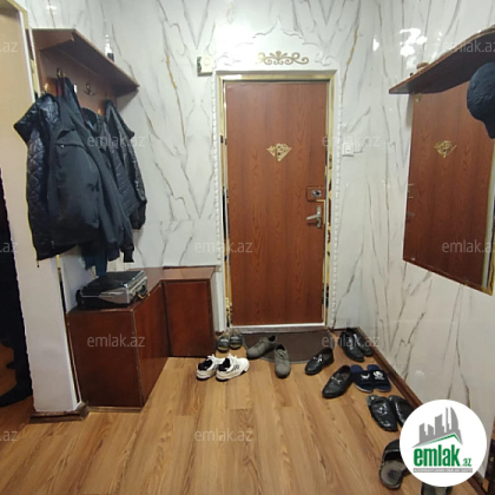 Satılır 3 otaqlı köhnə tikili 85 m²