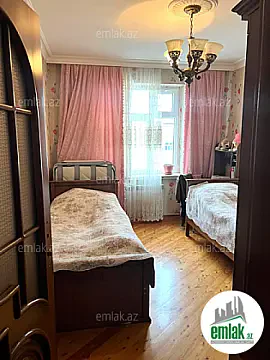 Satılır 3 otaqlı köhnə tikili 85 m²