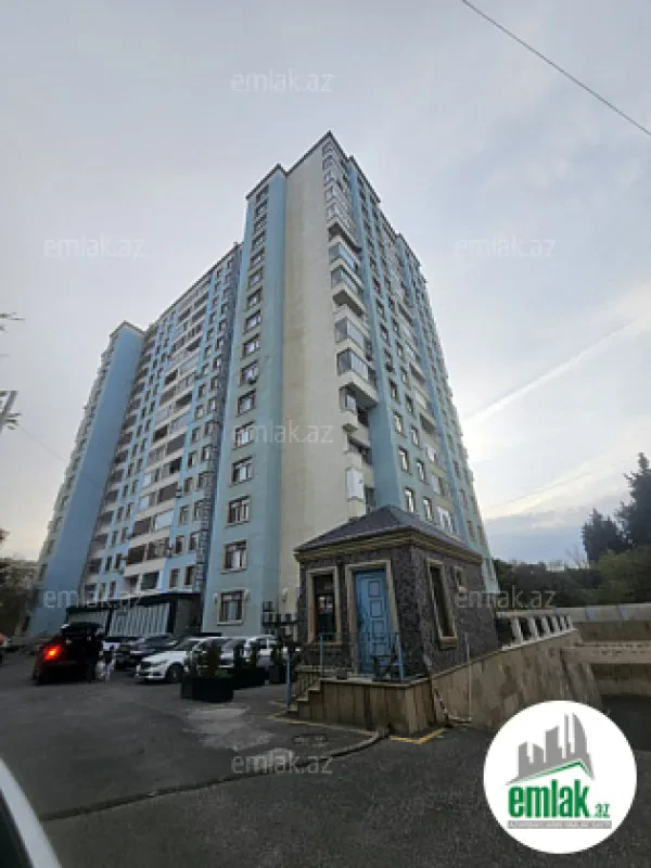 Satılır 3 otaqlı yeni tikili 132.5 m²