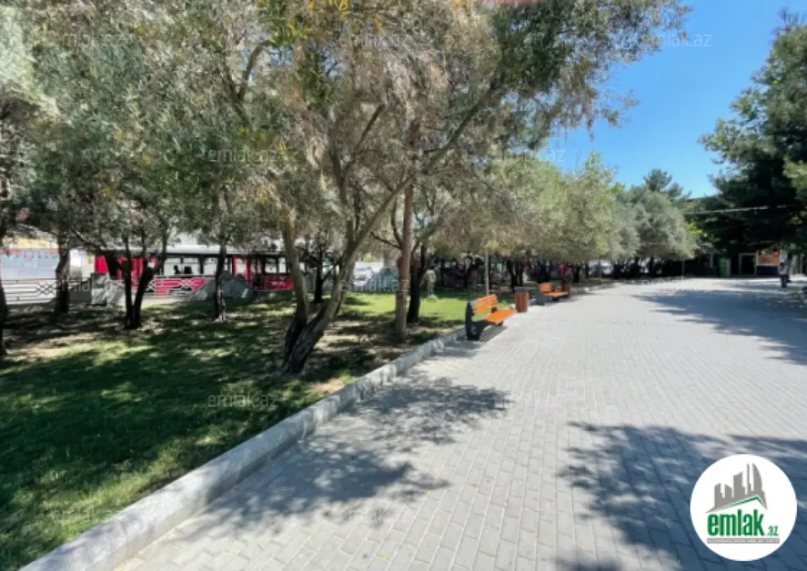 Satılır 2 otaqlı köhnə tikili 65 m²